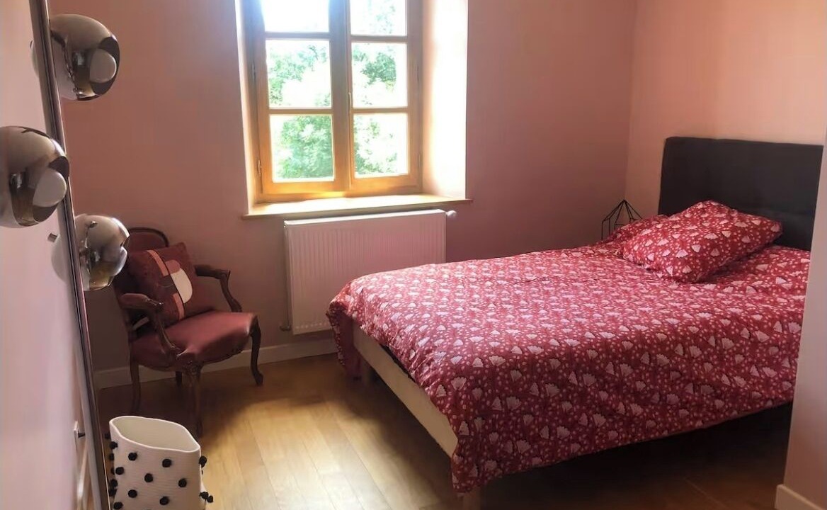 Photo of Bedroom in Lanobre