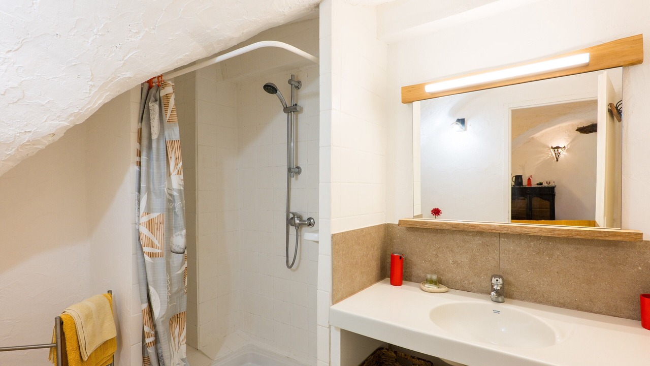 Photo of Bathroom in Gras