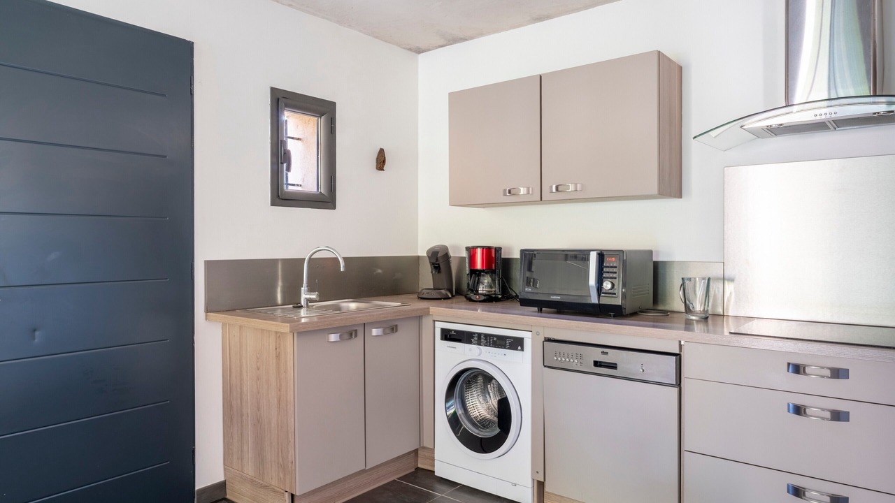 Photo of Kitchen in Camaret-sur-Aigues