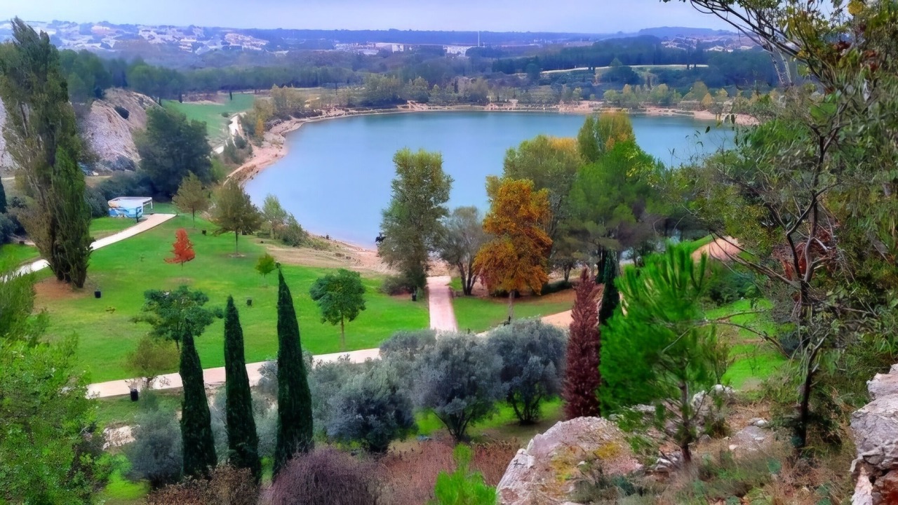 Photo of Others in Le Cres
