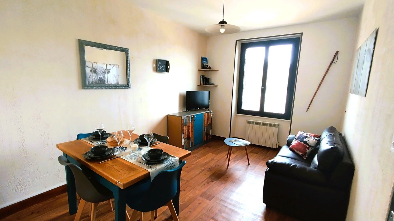 Photo of Livingroom in Jassat