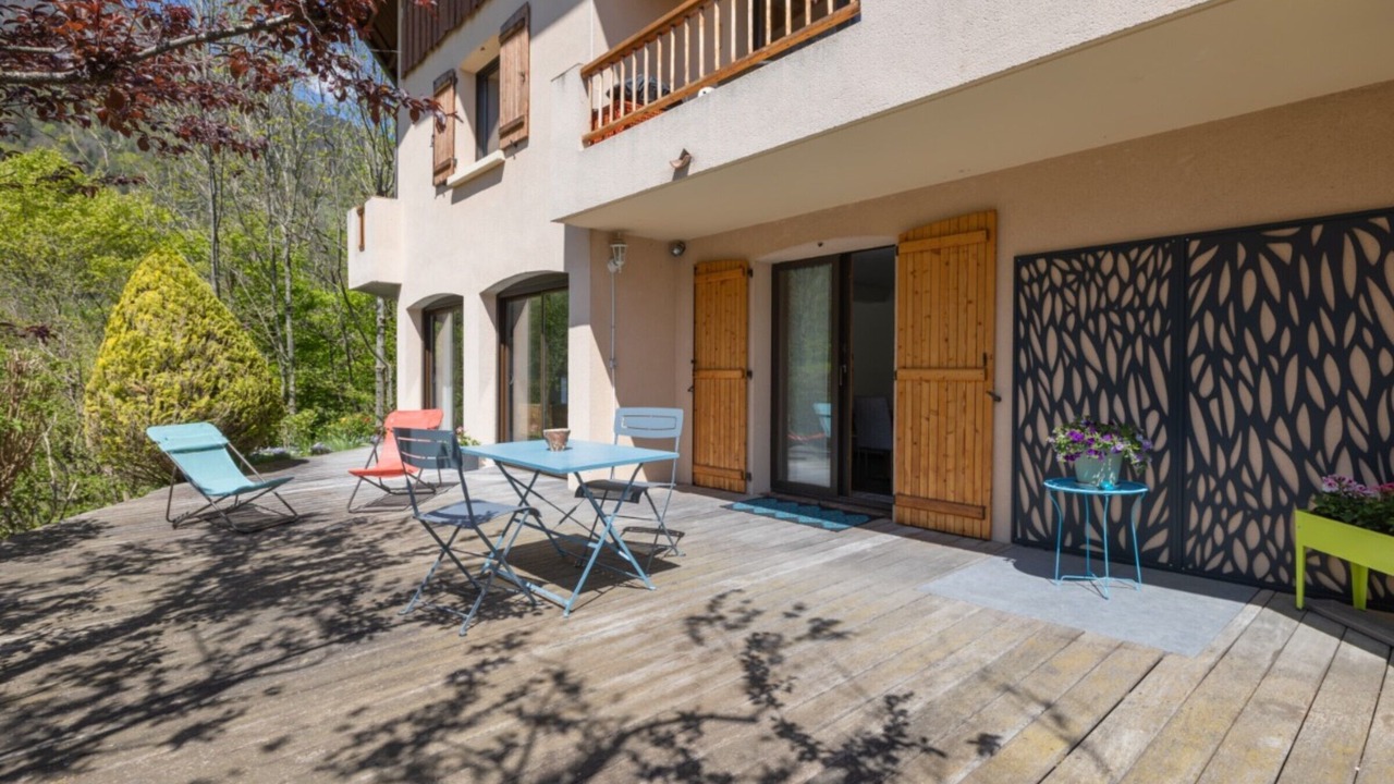 Photo of Outdoor in Thones