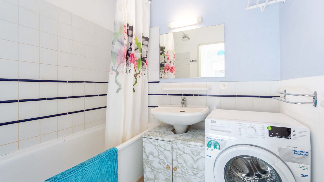 Photo of Bathroom in Seez