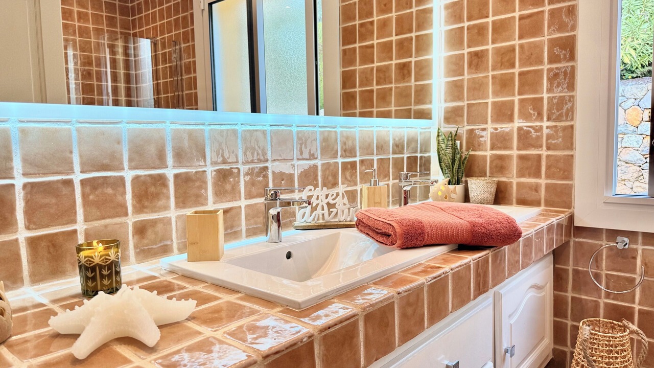 Photo of Bathroom in Cabris