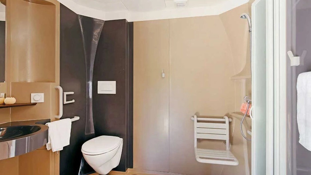 Photo of Bathroom in Vic-sur-Cere