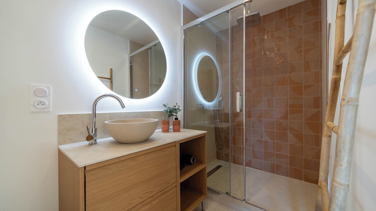 Photo of Bathroom in L'Isle-sur-la-Sorgue