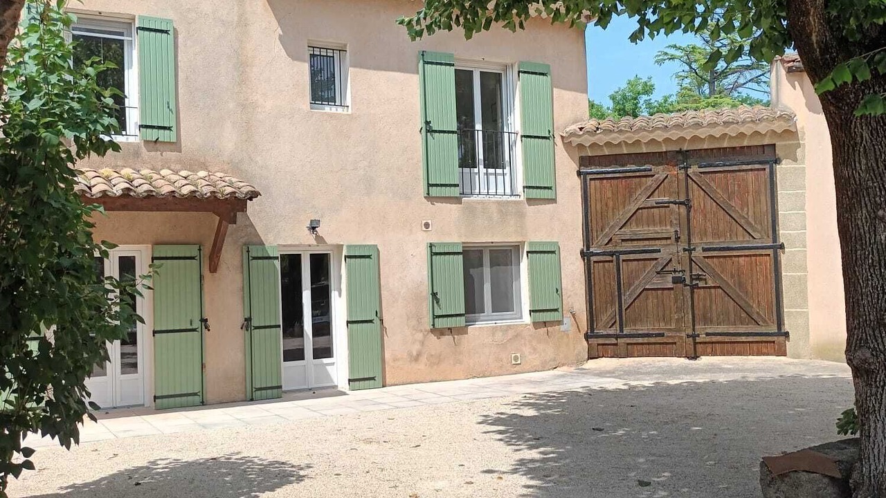 Photo of Outdoor in Camaret-sur-Aigues