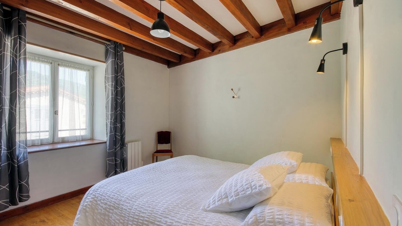 Photo of Bedroom in Villeneuve-dʼAllier