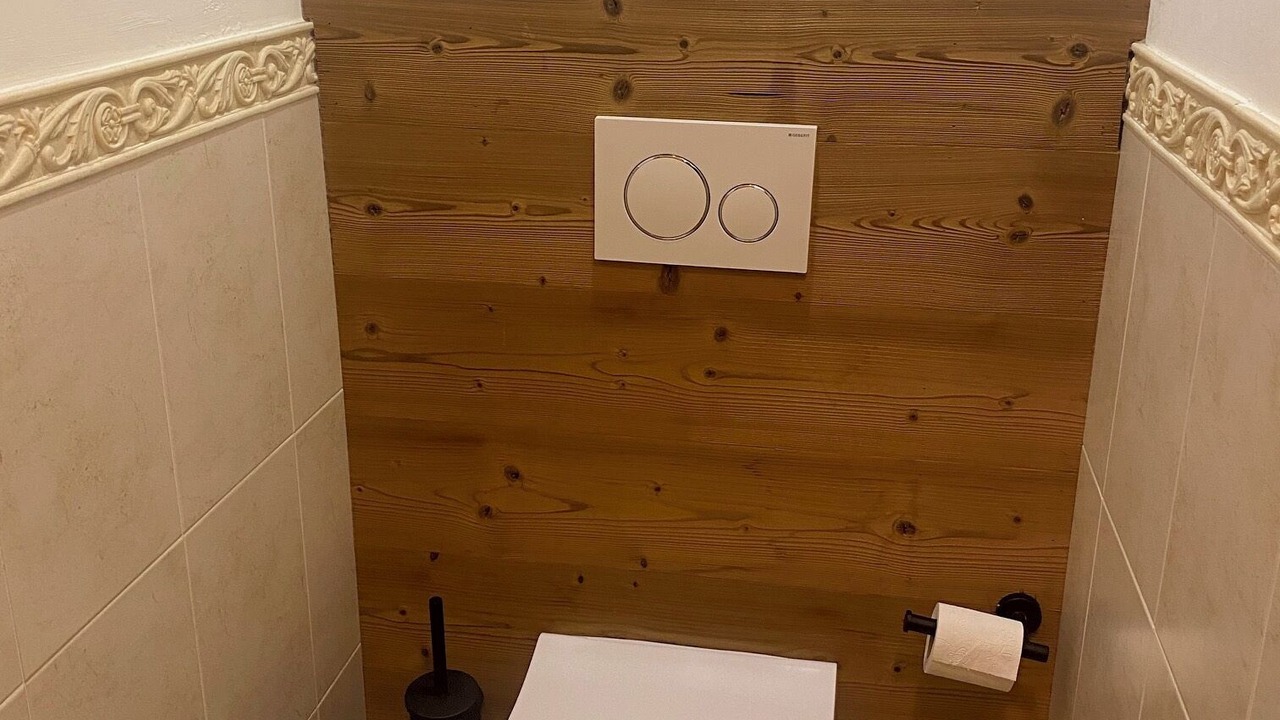Photo of Bathroom in Arc-1950