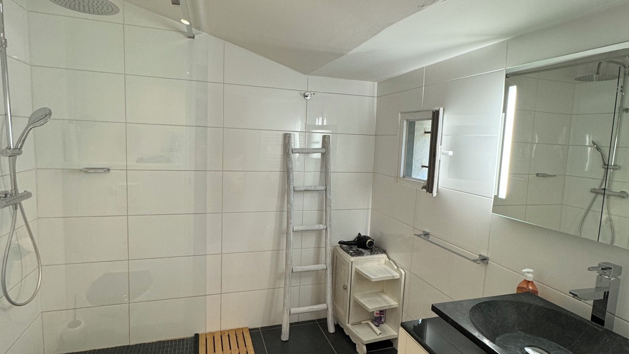 Photo of Bathroom in L'Isle-sur-la-Sorgue