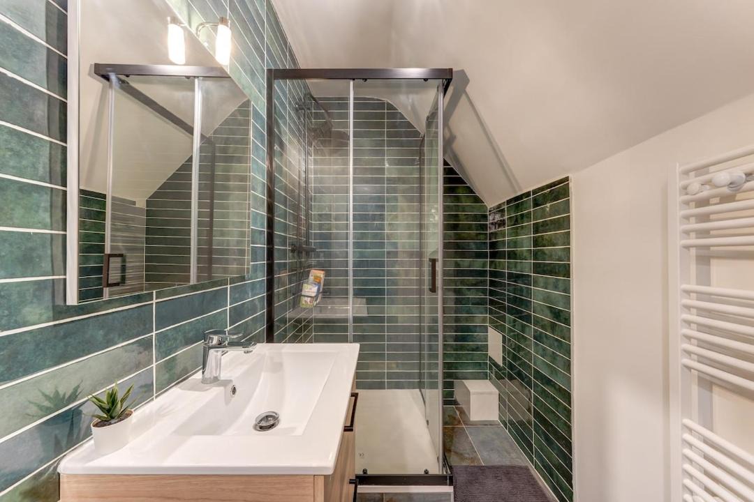 Photo of Bathroom in Venissieux