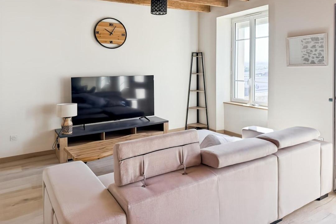 Photo of Livingroom in Ladinhac