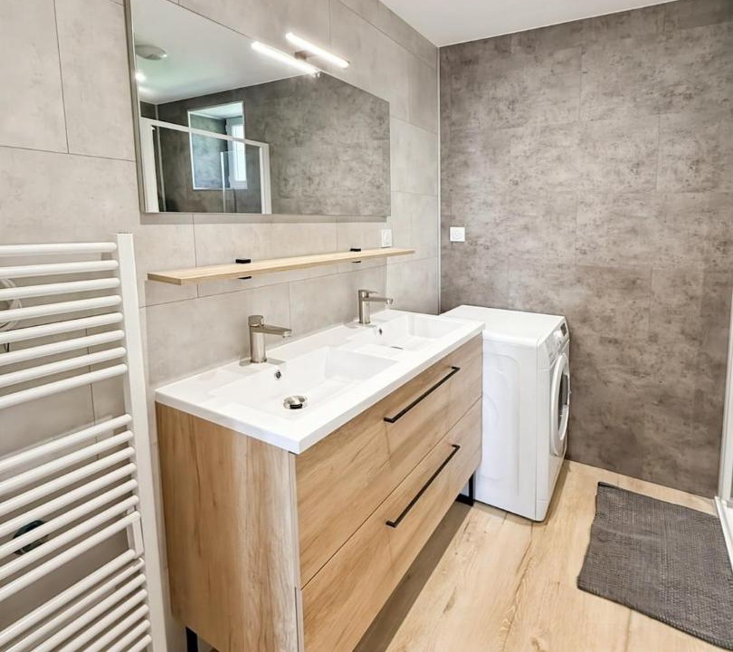 Photo of Bathroom in Ladinhac