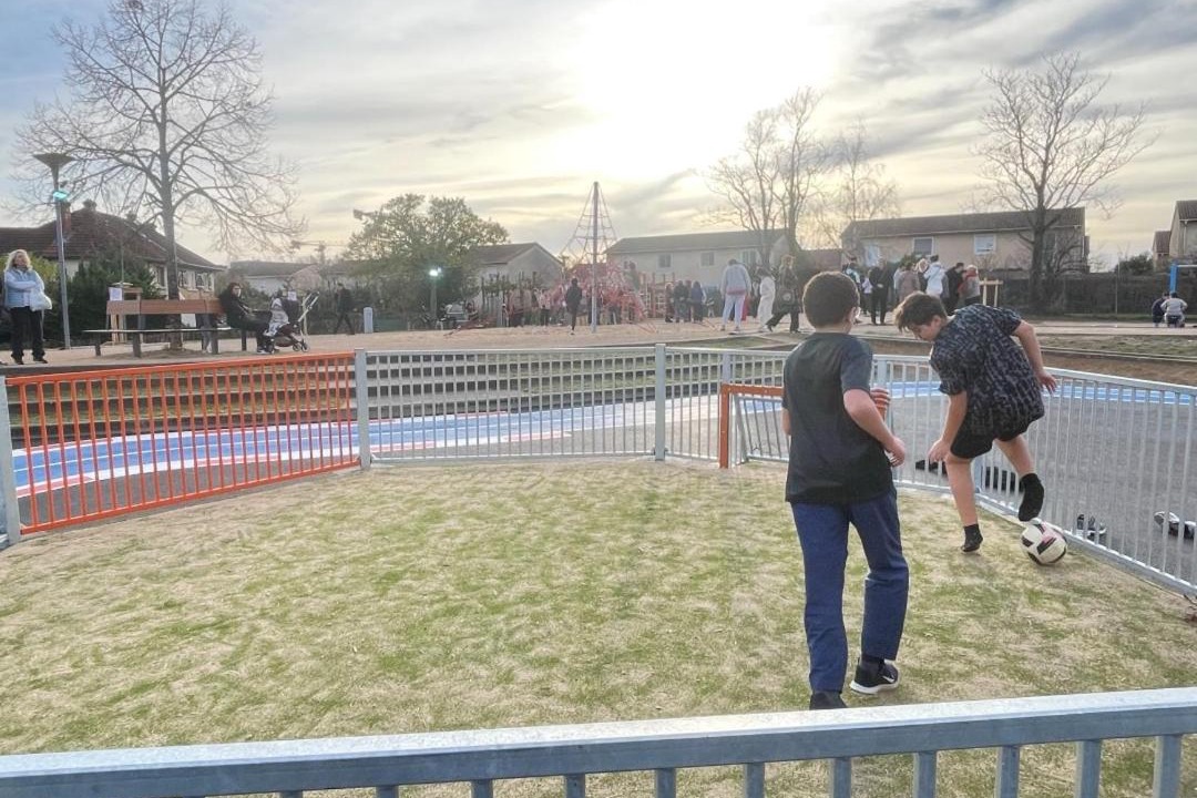 Photo of Others in Decines-Charpieu
