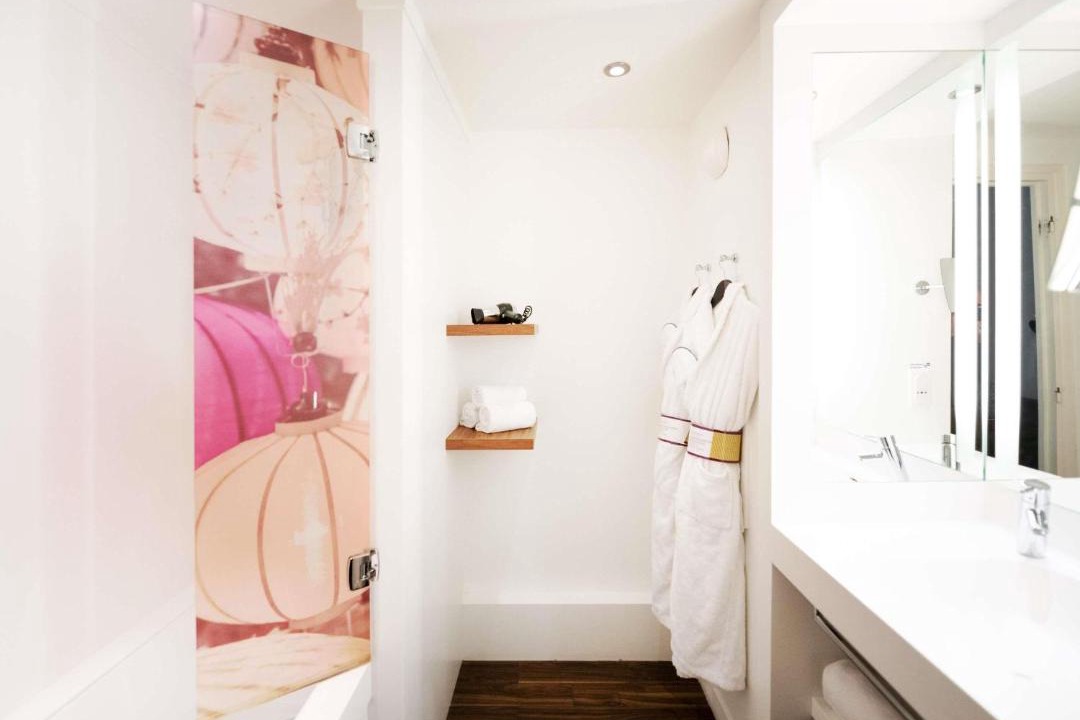 Photo of Bathroom in Les Cordeliers