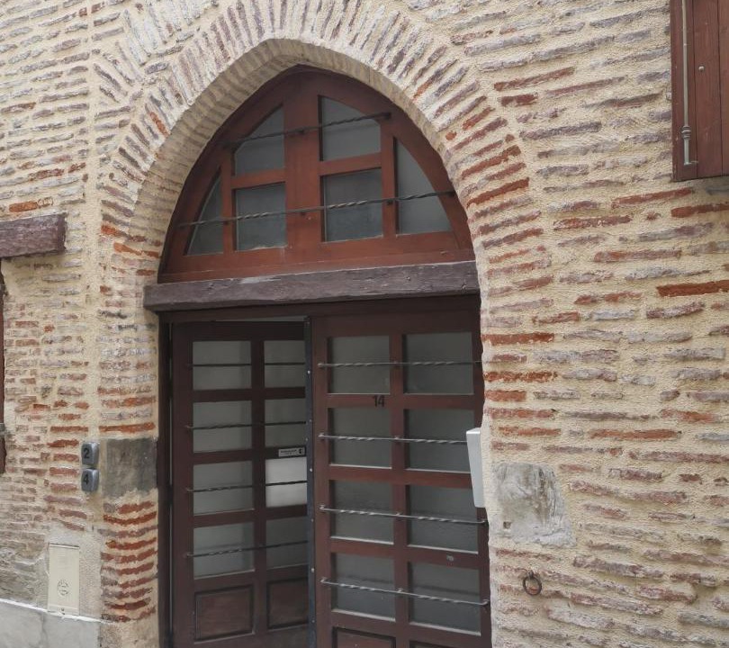 Photo of Buildings in Cahors Old Town