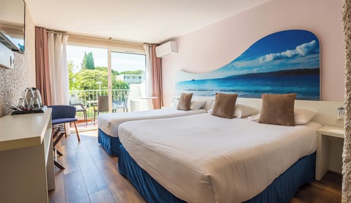 Triple Room (Tribord)