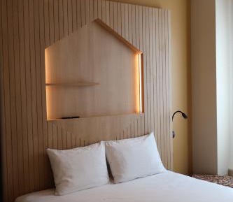 Comfort King Room - Non-Smoking 