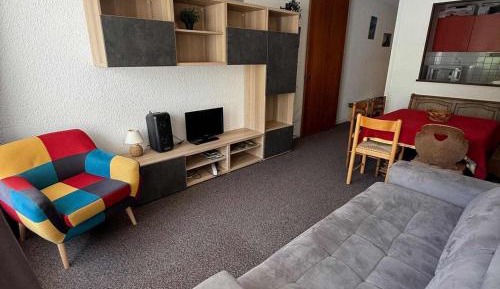 Apartment (6 Adults)