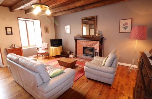 Jussac Cottage | Gite Jussac, 2 bedrooms, 5 persons
