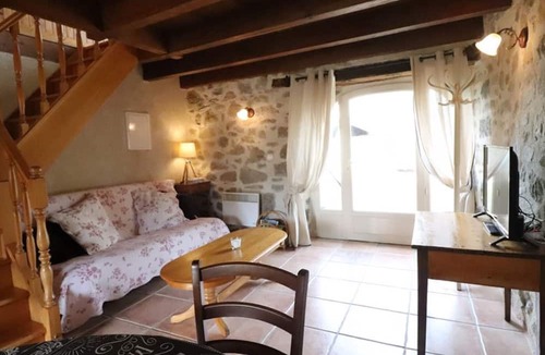 Le Rouget Cottage | Gite Le Rouget-Pers, 1 bedroom, 2 persons