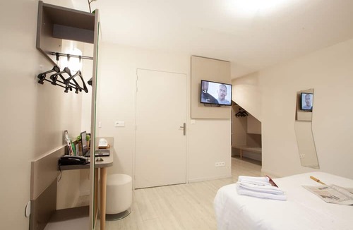 Porte Des Alpes - Mi Plaine - Manissieux Hotel | Best Hotel Lyon St Priest