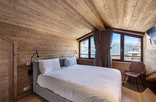 Courchevel Apartment | Ski-in/ski-out apartment, 3 bedrooms, steam shower, balcony, parking, WiFi