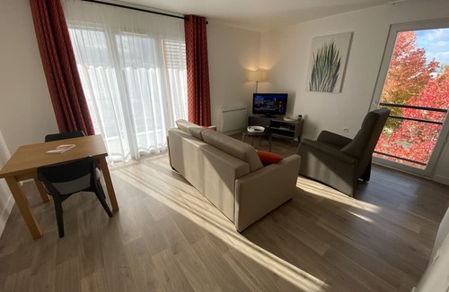 Montlucon Apartment | Domitys Les Rives du Cher