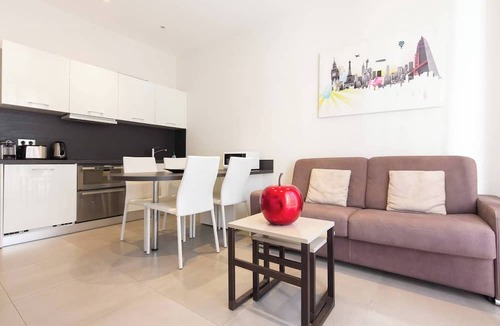 Cannes City Centre Apartment | Palais Miramar: 1 bed side sea view