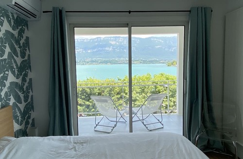 Le Bourget-du-Lac Apartment | SUBLIME VIEW ASSURED.
