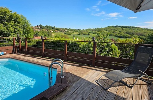 Chatel-Guyon Apartment | Cozy apartment, parking, swimming pool near