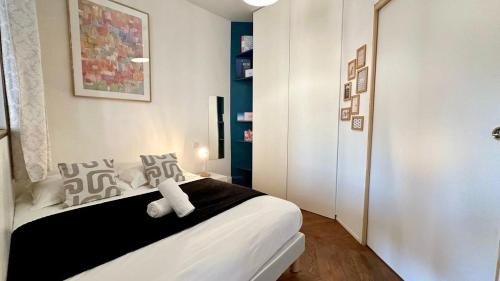 Voltaire - Saint Amour Apartment | Vaudrey - 1 Bedroom - Bourse du Travail