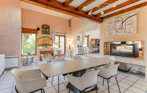 Meyzieu Nord Ouest House | Beautiful Home In Meyzieu