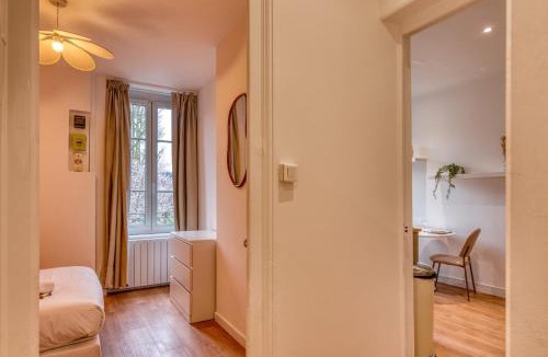 Bussiere - Cadiere Apartment | Le Zola Oullins 10 min à pied métro B Wi-Fi inclus