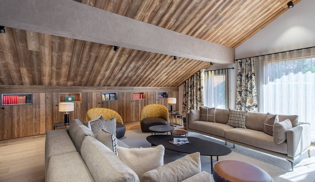 Stunning Duplex Apartment near Morel Chairlift in Méribel, 4 Bedrooms, South-facing Balcony