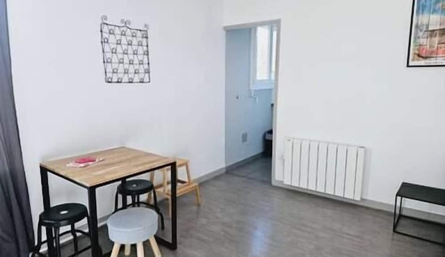 Le Studio de Max : Terrasse et Parking