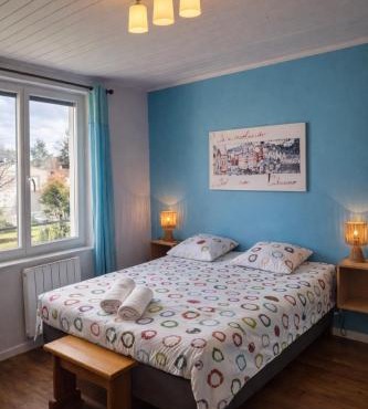 Duplex familial lumineux avec grande terrasse