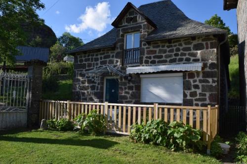 Gîte 4 personnes dans le Cantal Animaux bienvenus